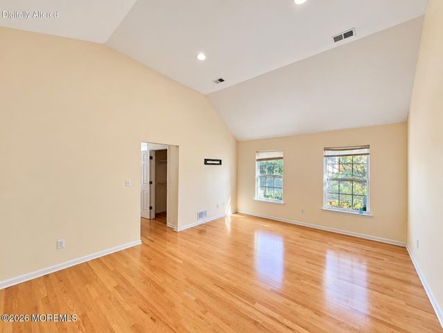 2 Apple Ridge Way, East Brunswick, NJ 08816
