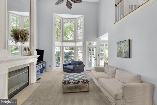 4280 LAWNVALE DR, Gainesville, VA 20155