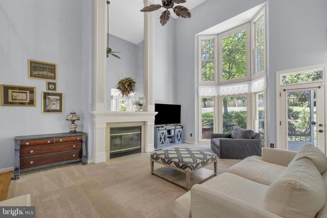 4280 LAWNVALE DR, Gainesville, VA 20155
