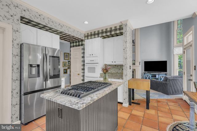 4280 LAWNVALE DR, Gainesville, VA 20155