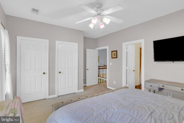 4280 LAWNVALE DR, Gainesville, VA 20155