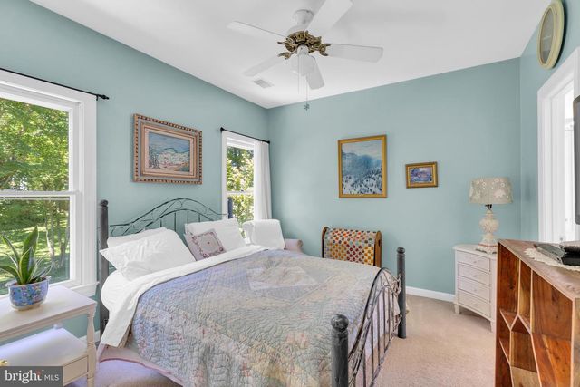 4280 LAWNVALE DR, Gainesville, VA 20155