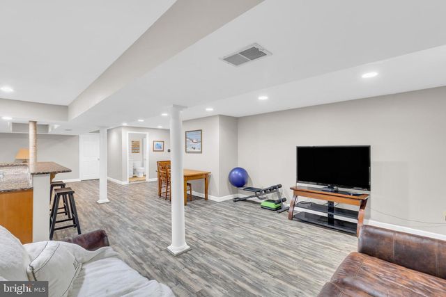 4280 LAWNVALE DR, Gainesville, VA 20155