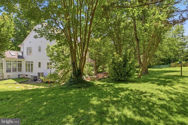 4280 LAWNVALE DR, Gainesville, VA 20155