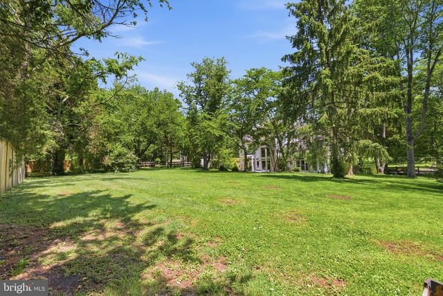 4280 LAWNVALE DR, Gainesville, VA 20155