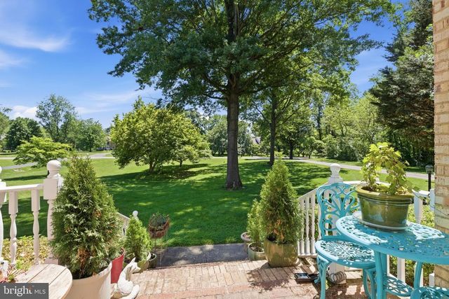4280 LAWNVALE DR, Gainesville, VA 20155