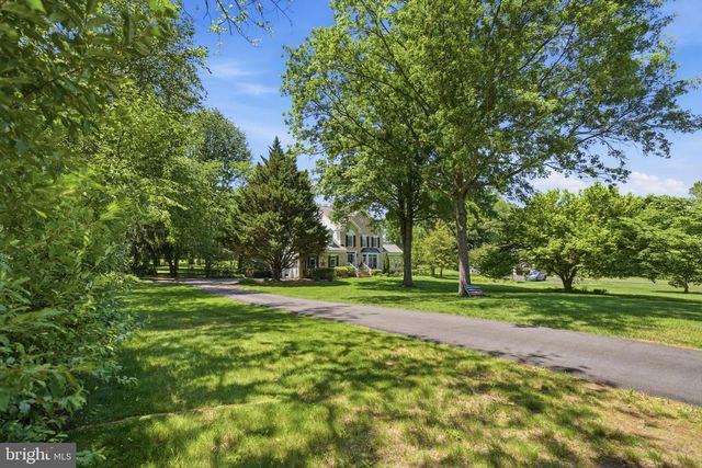 4280 LAWNVALE DR, Gainesville, VA 20155