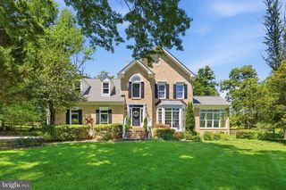 4280 LAWNVALE DR, Gainesville, VA 20155
