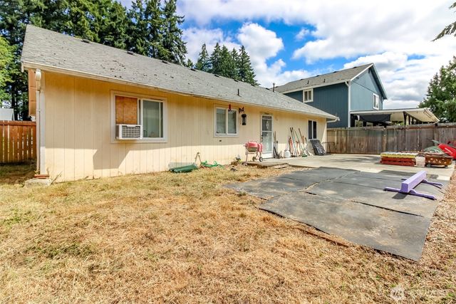 9910 140th Street Ct E, Puyallup, WA 98373