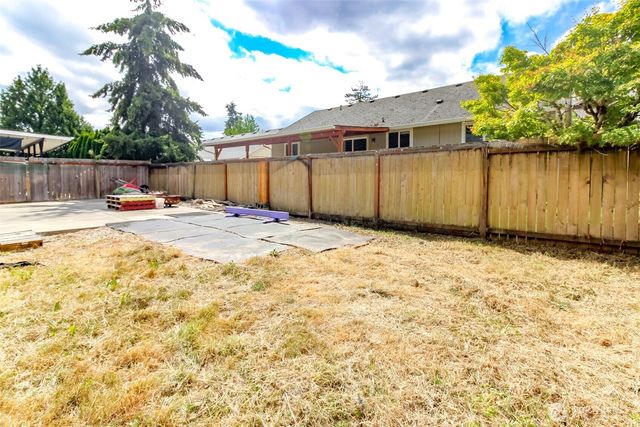 9910 140th Street Ct E, Puyallup, WA 98373