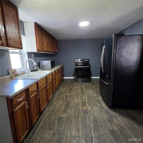 2107 Monroe Street, Granite City, IL 62040