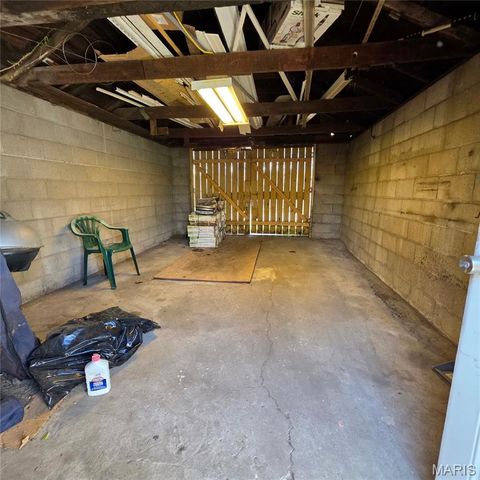 2107 Monroe Street, Granite City, IL 62040