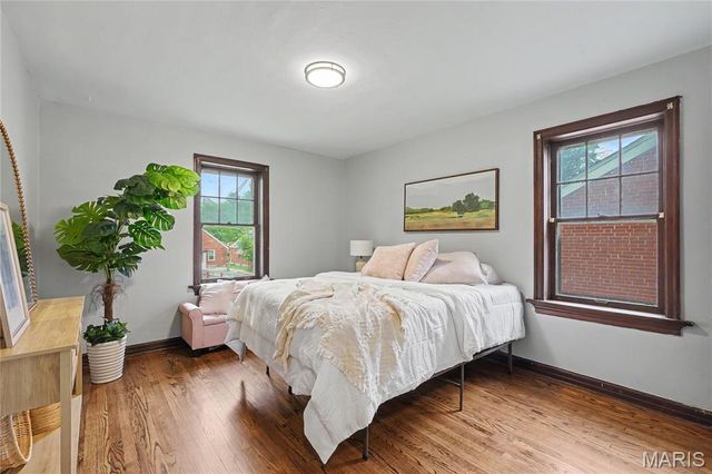 6933 Melrose Avenue, University City, MO 63130