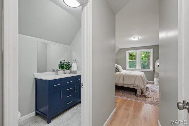 6933 Melrose Avenue, University City, MO 63130