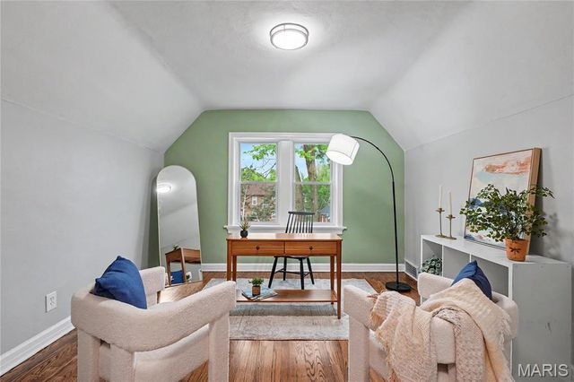 6933 Melrose Avenue, University City, MO 63130