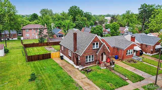 6933 Melrose Avenue, University City, MO 63130