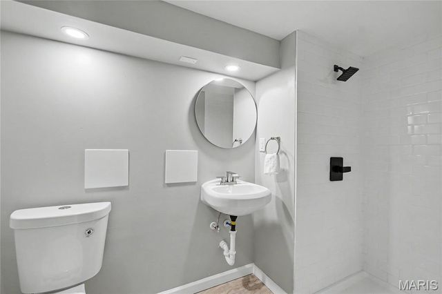 6933 Melrose Avenue, University City, MO 63130