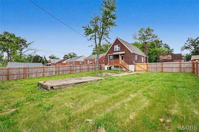 6933 Melrose Avenue, University City, MO 63130