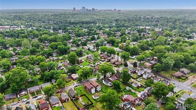 6933 Melrose Avenue, University City, MO 63130