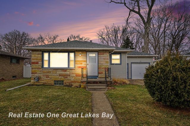 300 W Smith Street, Bay City, MI 48706