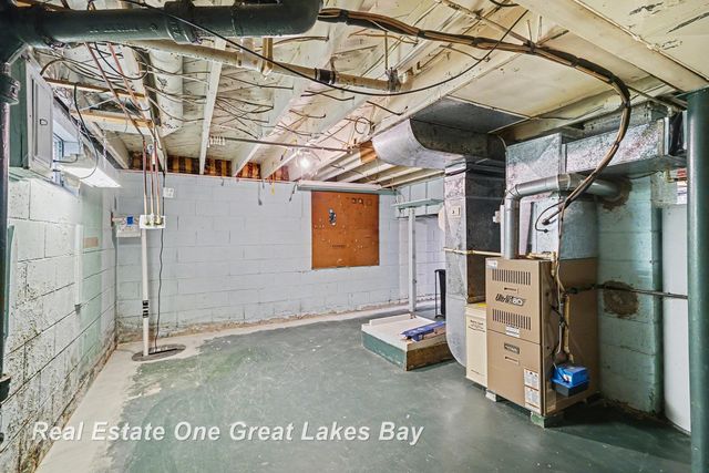 300 W Smith Street, Bay City, MI 48706