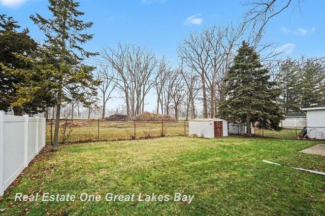 300 W Smith Street, Bay City, MI 48706