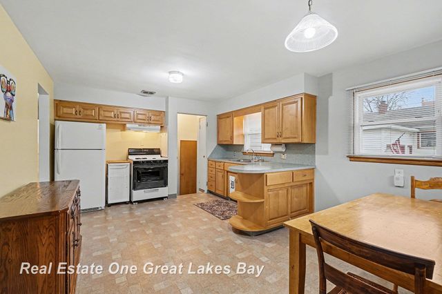 300 W Smith Street, Bay City, MI 48706