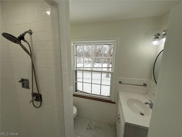 22350 S Woodland Road, Shaker Heights, OH 44122
