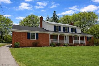 22350 S Woodland Road, Shaker Heights, OH 44122