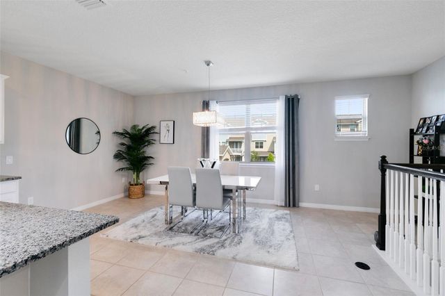 586 PIAZZA POINT, Oviedo, FL 32765