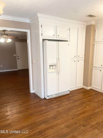 115 Pine Creek Cove, Terry, MS 39170