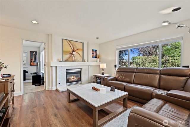 5119 Nathan Loop SE, Auburn, WA 98092