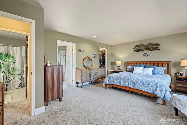 5119 Nathan Loop SE, Auburn, WA 98092
