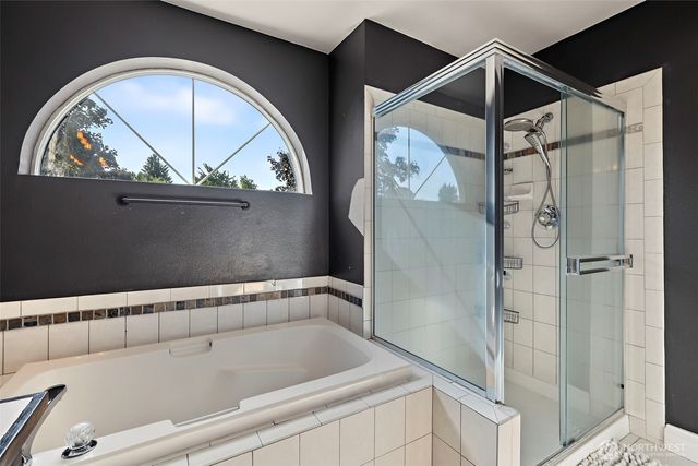 5119 Nathan Loop SE, Auburn, WA 98092