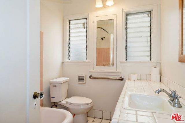 1814 W Commonwealth Avenue, Alhambra, CA 91803