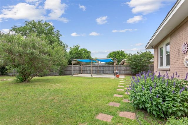 200 Karma Drive, Woodway, TX 76712