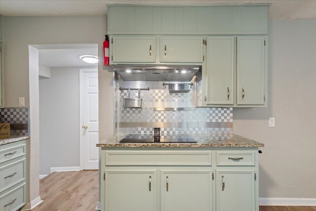 200 Karma Drive, Woodway, TX 76712