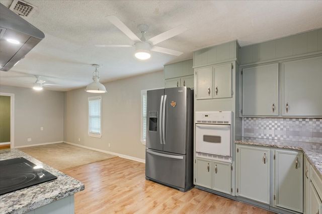 200 Karma Drive, Woodway, TX 76712