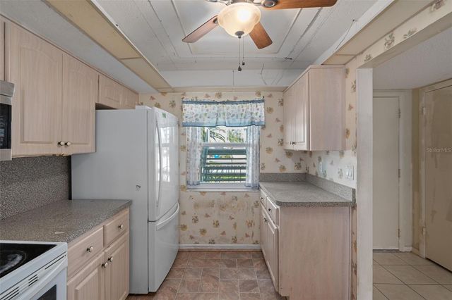 4660 MARINE PARKWAY 206, New Port Richey, FL 34652
