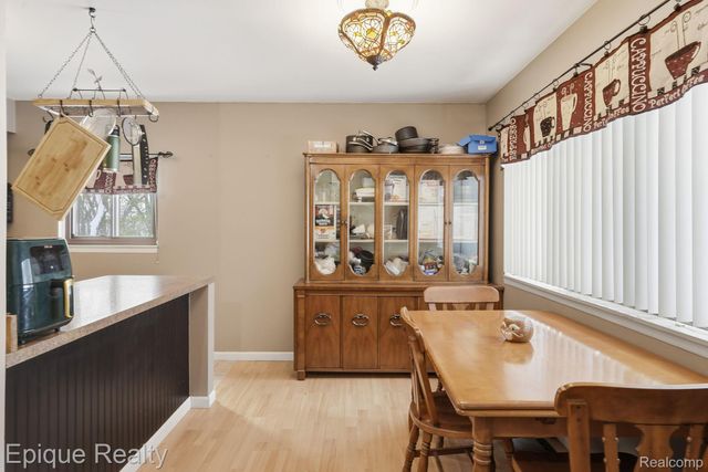 521 Carberry Hill, Brighton, MI 48116