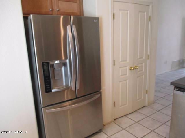 10385 E Ravenswood Street, Tucson, AZ 85747