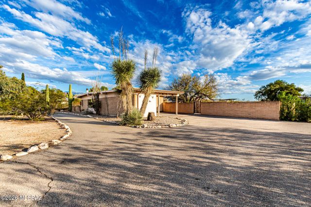 10360 E Glenn Street, Tucson, AZ 85749