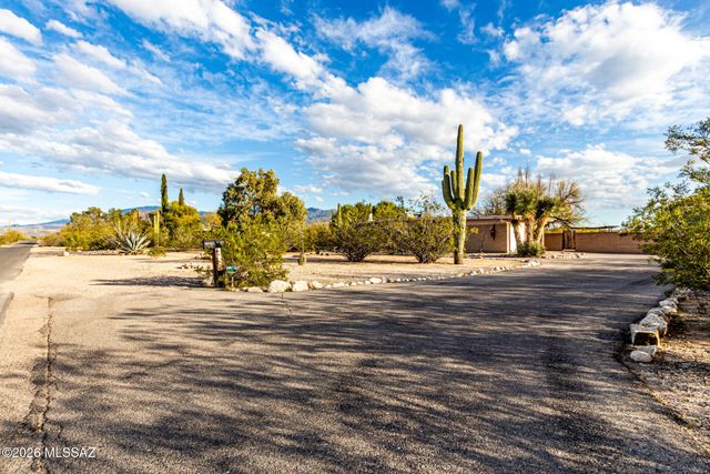 10360 E Glenn Street, Tucson, AZ 85749