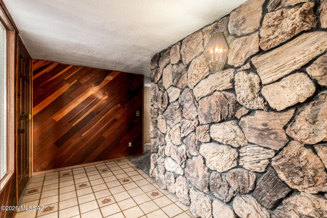 10360 E Glenn Street, Tucson, AZ 85749