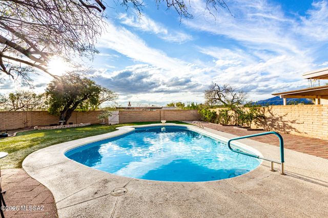 10360 E Glenn Street, Tucson, AZ 85749