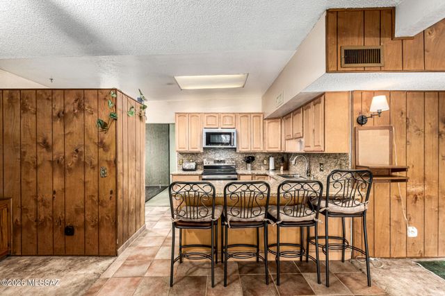 10360 E Glenn Street, Tucson, AZ 85749