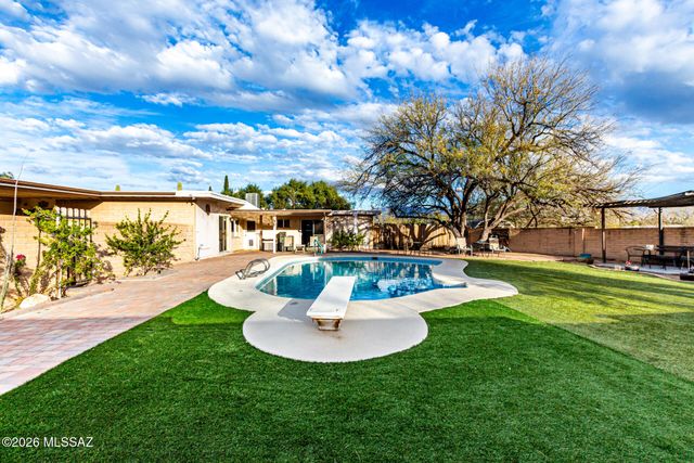 10360 E Glenn Street, Tucson, AZ 85749