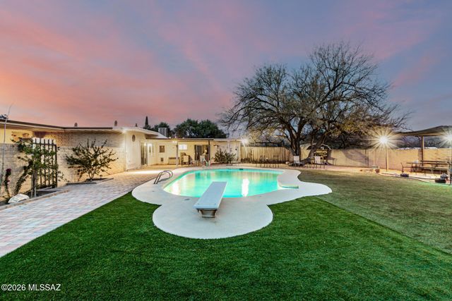 10360 E Glenn Street, Tucson, AZ 85749