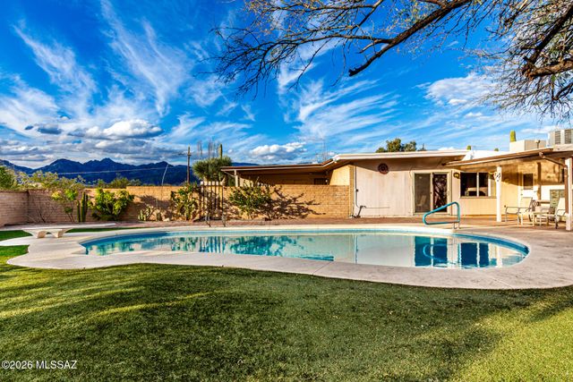 10360 E Glenn Street, Tucson, AZ 85749