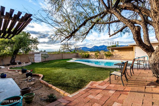 10360 E Glenn Street, Tucson, AZ 85749